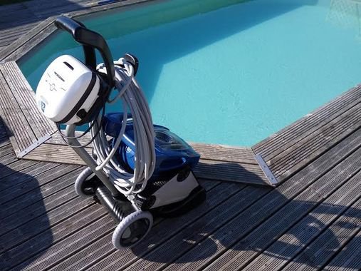 robot piscine bastia